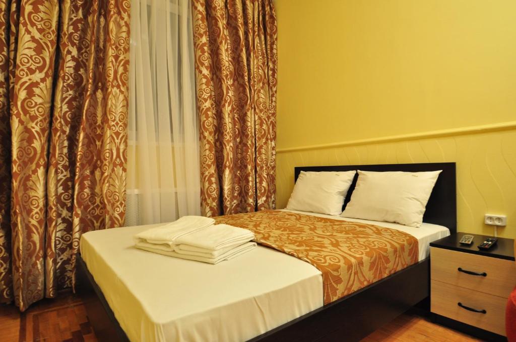 Status Guesthouse Kiev Room photo