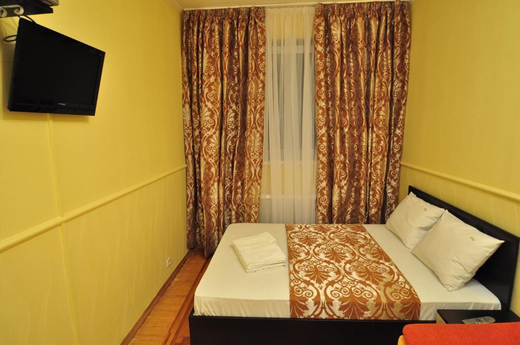 Status Guesthouse Kiev Room photo